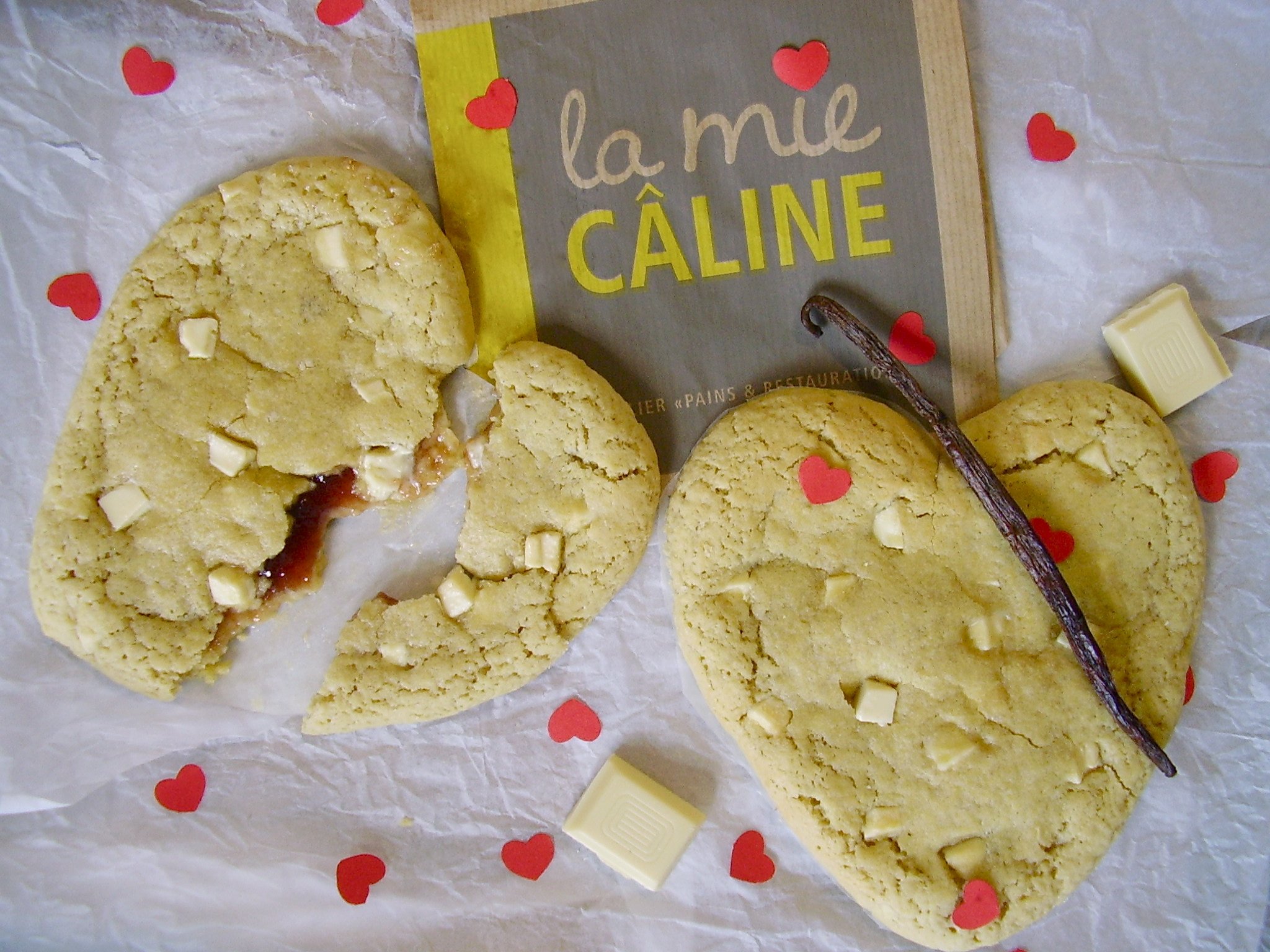 Cookie coeur tendre, chocolat blanc-coeur framboise [Mie Câline & Saint-Valentin]