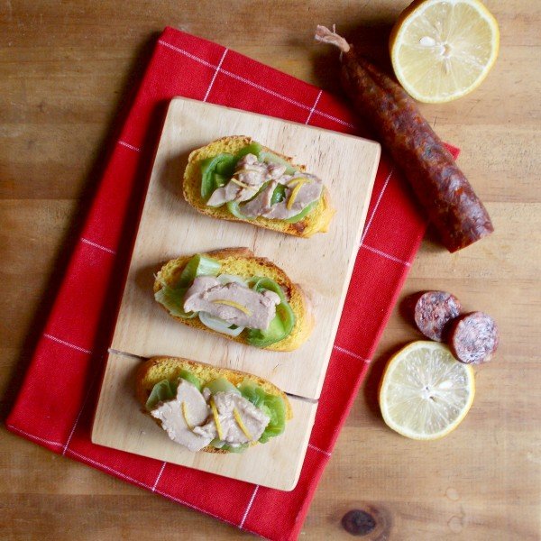 Toast de foie de morue au poireau et citron Toast de foie de morue au poireau et citron