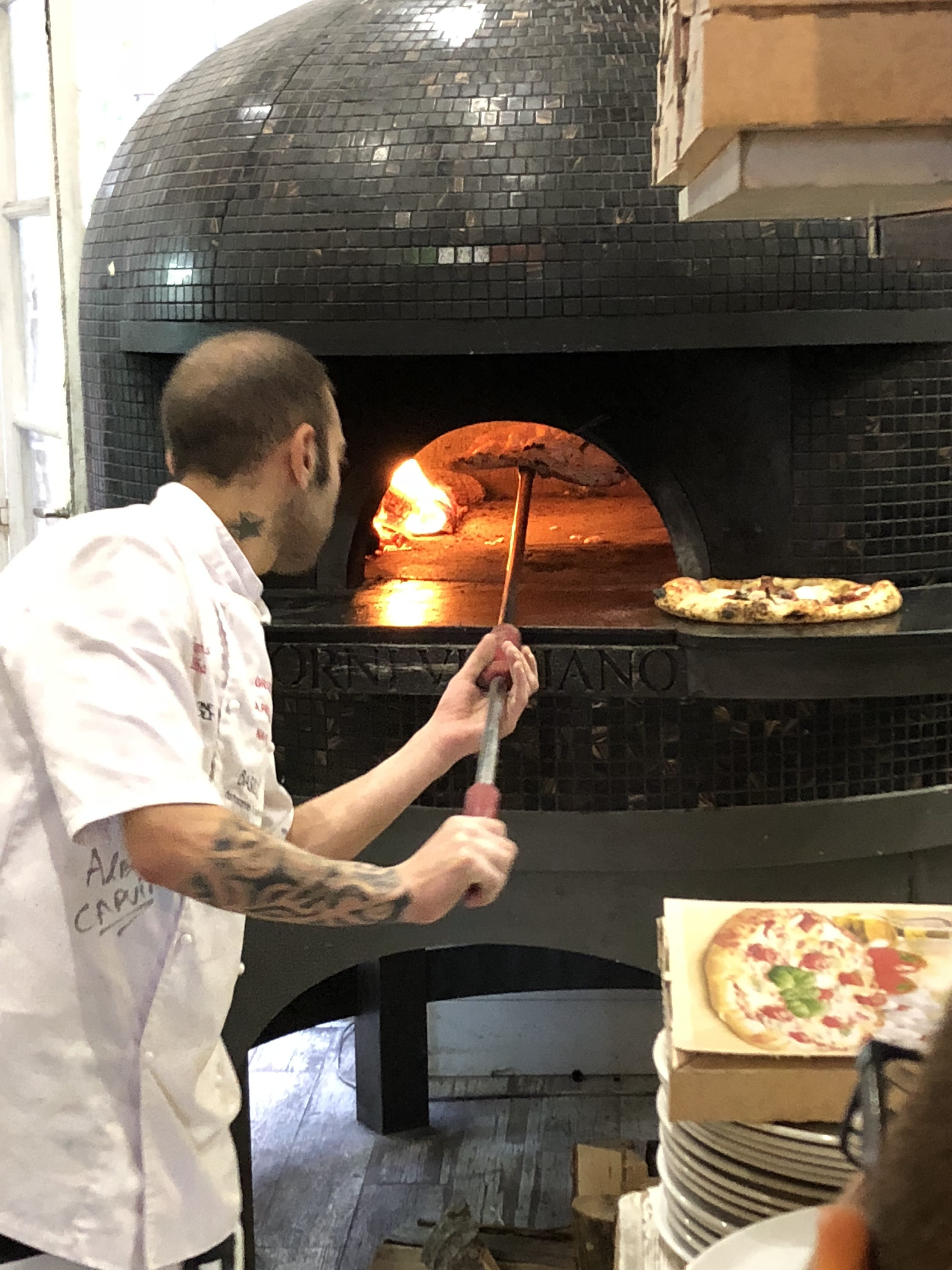 Ciaooo Pizzeria : la démesure napolitaine