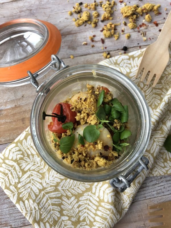Verrine de Saint Jacques au chou fleur et crumble tomaté Verrine de Saint Jacques au chou fleur et crumble tomaté