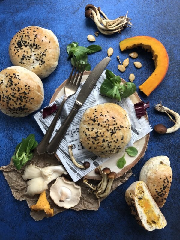 Buns au potiron, champignon et sésame Buns au potiron, champignon et sésame