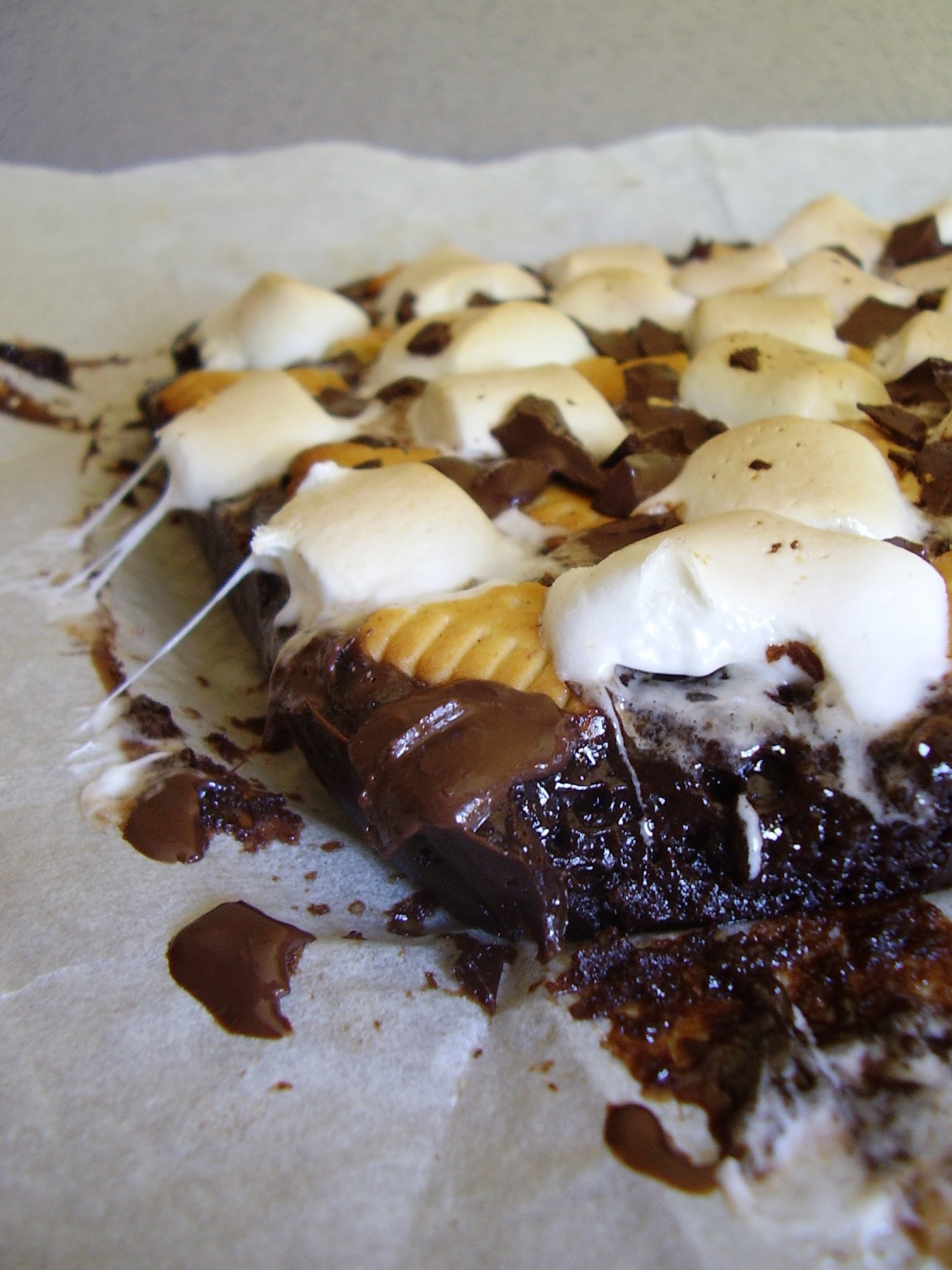S’mores brownie